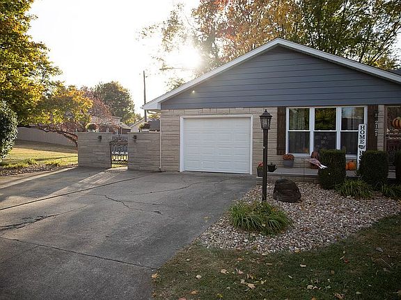 5th image of 2121 Heideman Dr
