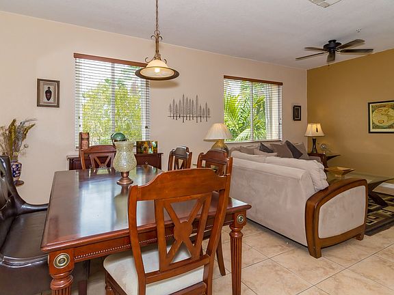 3rd image of 3142 N Oasis Dr