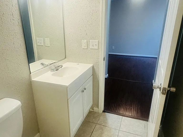 1112 Colony Place Dr — Photo 15