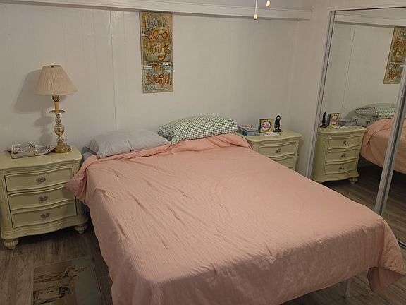 3rd image of 609 Rackler St