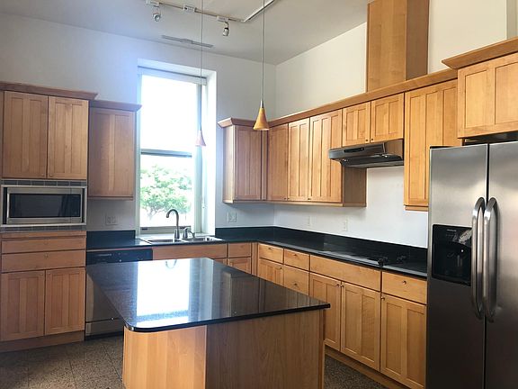 Lots of counter and cabinet space