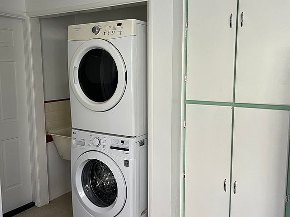 3rd image of 849 N Martel Ave #1