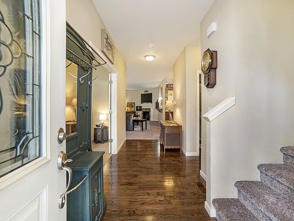 3rd image of 7607 Denali Ave NE
