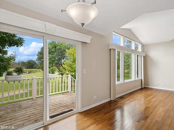 5th image of 2574 N Augusta Dr