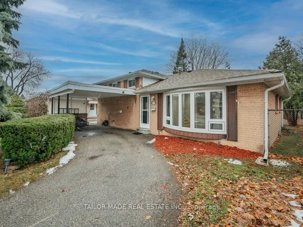 37 Vanderbrent Cres, Toronto, ON M9R 3W9