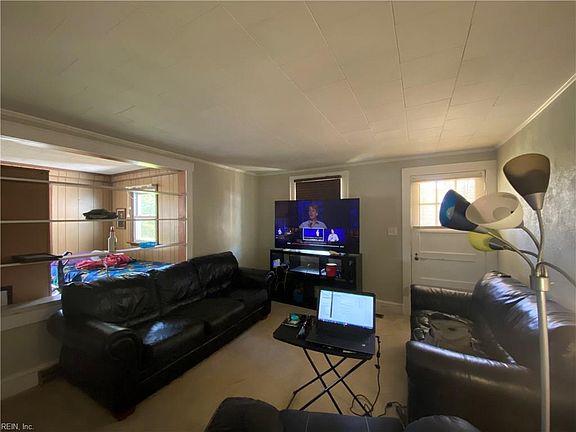 4th image of 1536 Wilroy Rd