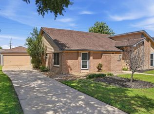 15226 Windy Cove Dr, Houston, TX 77095