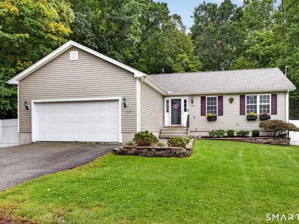 1137 Ridgewood Road, Middletown, CT 06457