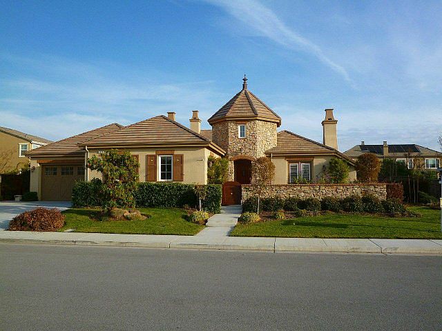 1st image of 1670 Espana Way