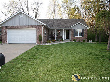 Beautiful 4 bdrm, split floorplan ranch, meticulously maintained