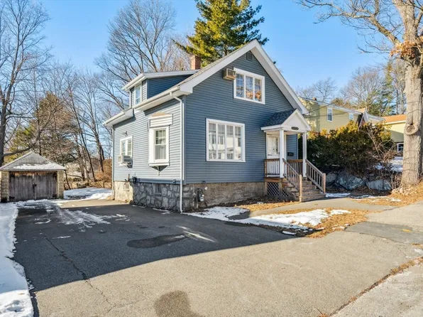 16 Intervale Ave, Saugus, MA 01906