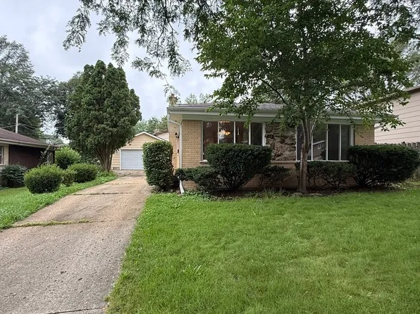 506 Ryan Ln, Dundee, IL 60118