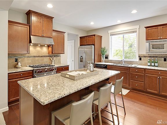 5th image of 16199 SE 51st Pl