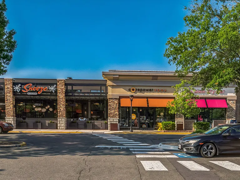 Aura Fifty4 — Photo 48