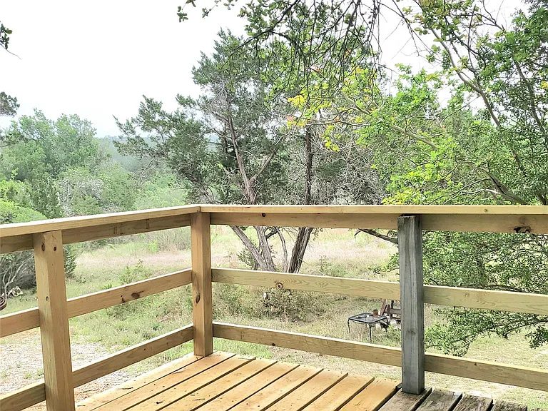 1052 Hidden Hills Dr — Photo 2