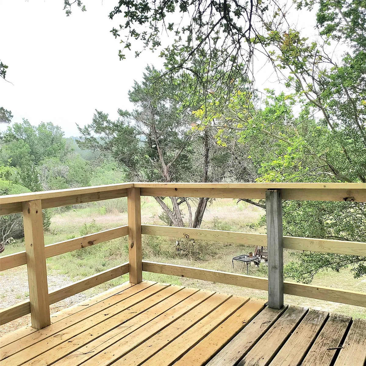 Building Photo - 1052 Hidden Hills Dr