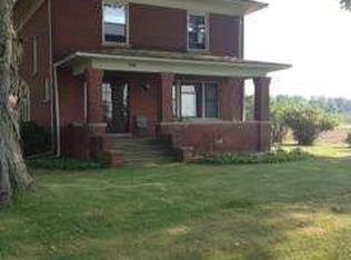 1344 E John Beers Rd, Saint Joseph, MI 49085