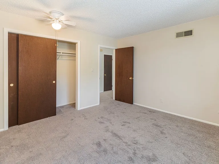 Bunnell Apartments — Photo 8