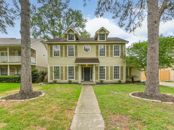 11523 Corola Trail Dr, Houston, TX 77066