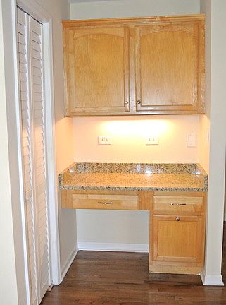 5th image of 3421 Johns Manville Ave