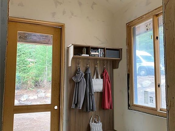 5th image of 626 Tordal Way