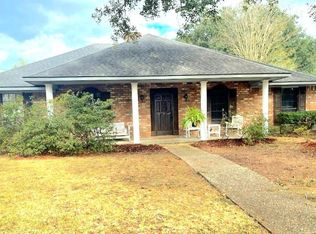 5453 Stonewall Dr, Baton Rouge, LA 70817
