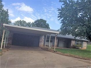 1200 N 9th St, Van Buren, AR 72956