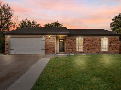 7447 Sandhurst Ln N, North Richland Hills, TX, 76182