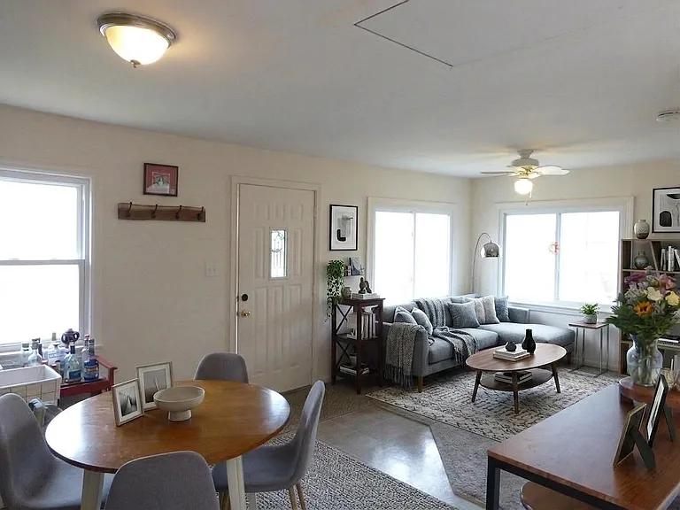 48 Vail Rd — Photo 5