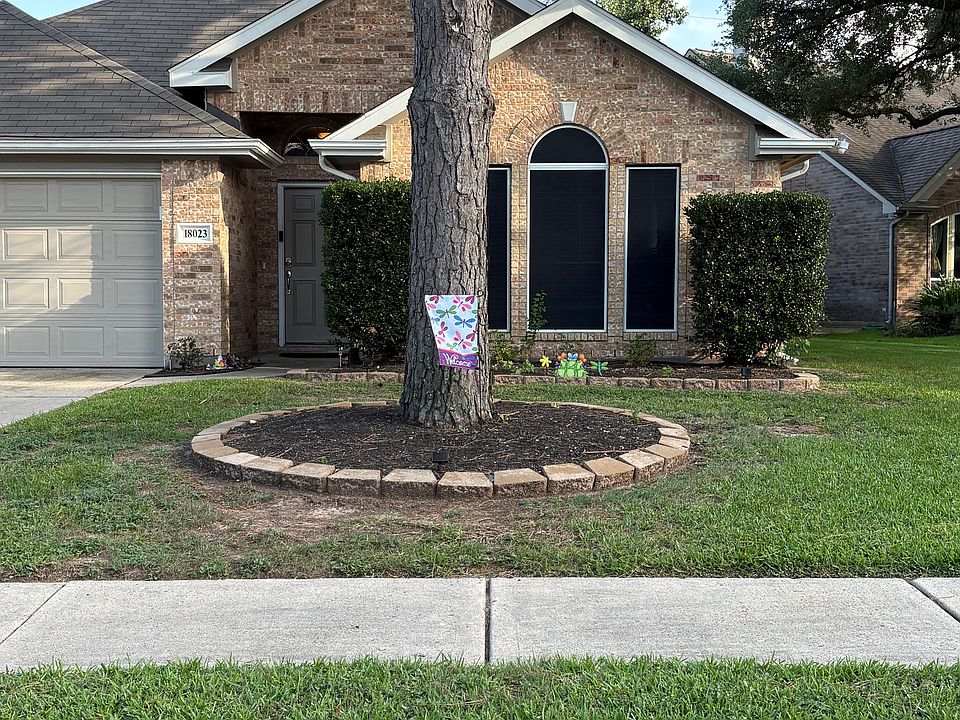 1st image of 18023 Pinson Dr