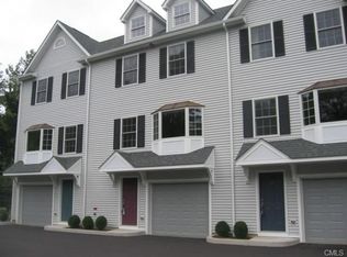 613 Main St APT B1, Ridgefield, CT 06877