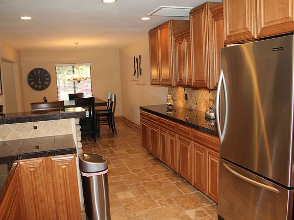 3rd image of 6042 E Friess Dr