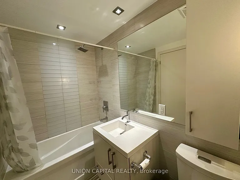 39 Sherbourne St #501 — Photo 4