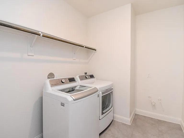 9406 Water Breeze Ct — Photo 18