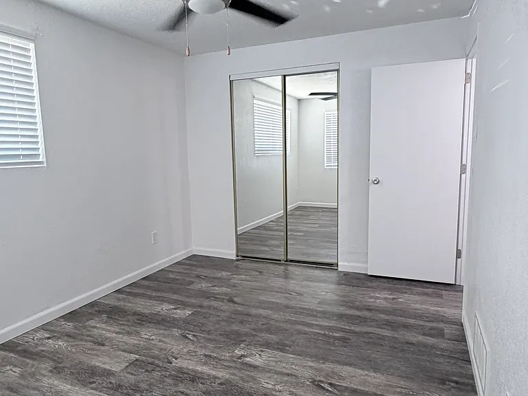 6423 S 10th St #15 — Photo 10
