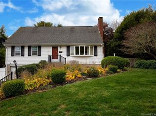 50 W Vine St, Pawcatuck, CT 06379