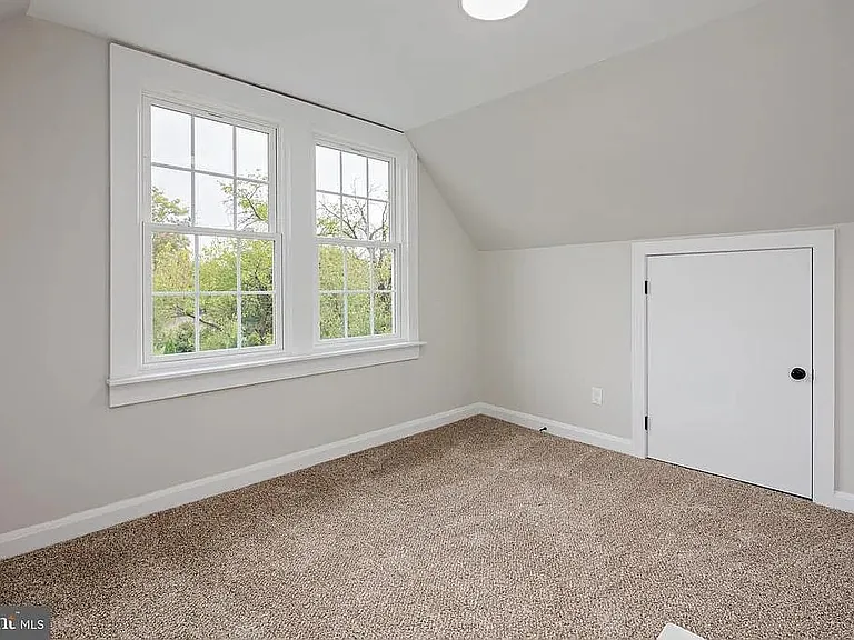 5603 Merville Ave — Photo 36