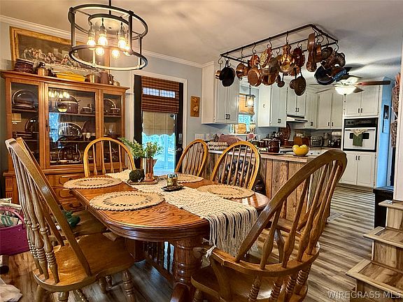 5th image of 836 Campbell Rd