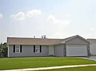 590 Thunder Valley Trl, Capron, IL 61012