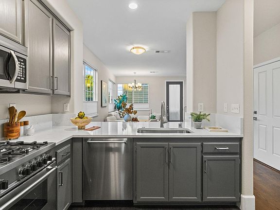 2nd image of 212 Preston Court