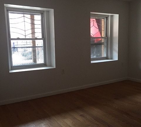5th image of 465 Franklin Ave
