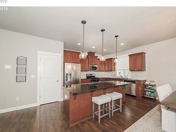 5th image of 11305 NE 101st St
