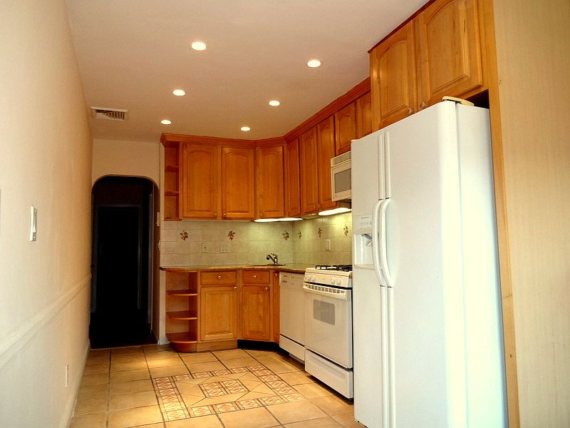 1st image of 2316 35th St #3