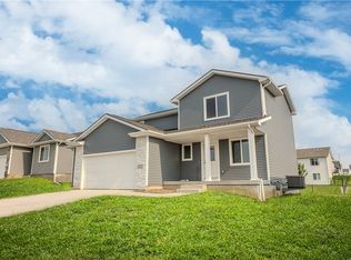 2711 22nd St SW, Altoona, IA 50009