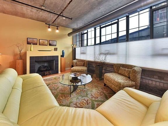 3rd image of 315 2nd St APT 209