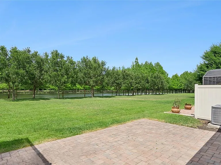 5640 Siracusa Ln — Photo 31