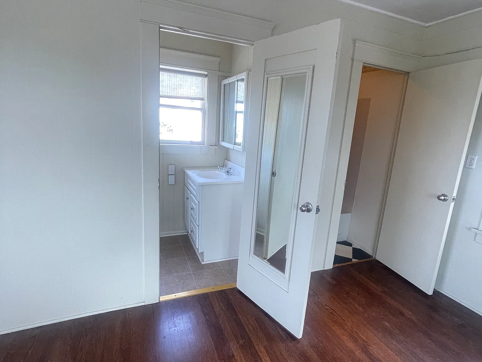 1 bed, 700 sqft, $1,995 — Photo 2