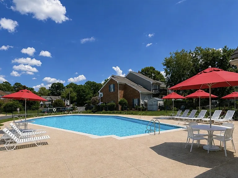 842 S Lake Cir #1 — Photo 16