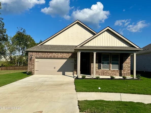 100 Spirit Dance Dr, Byhalia, MS 38611