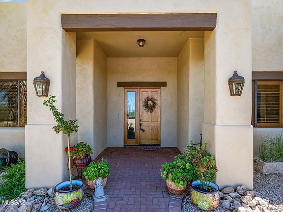 4th image of 9449 E Barrel Springs Pl